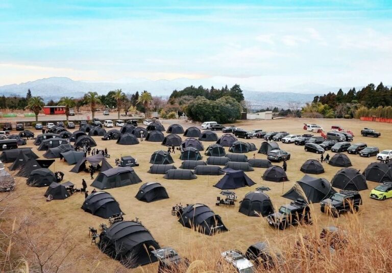 Are Blackout Tents Hot?