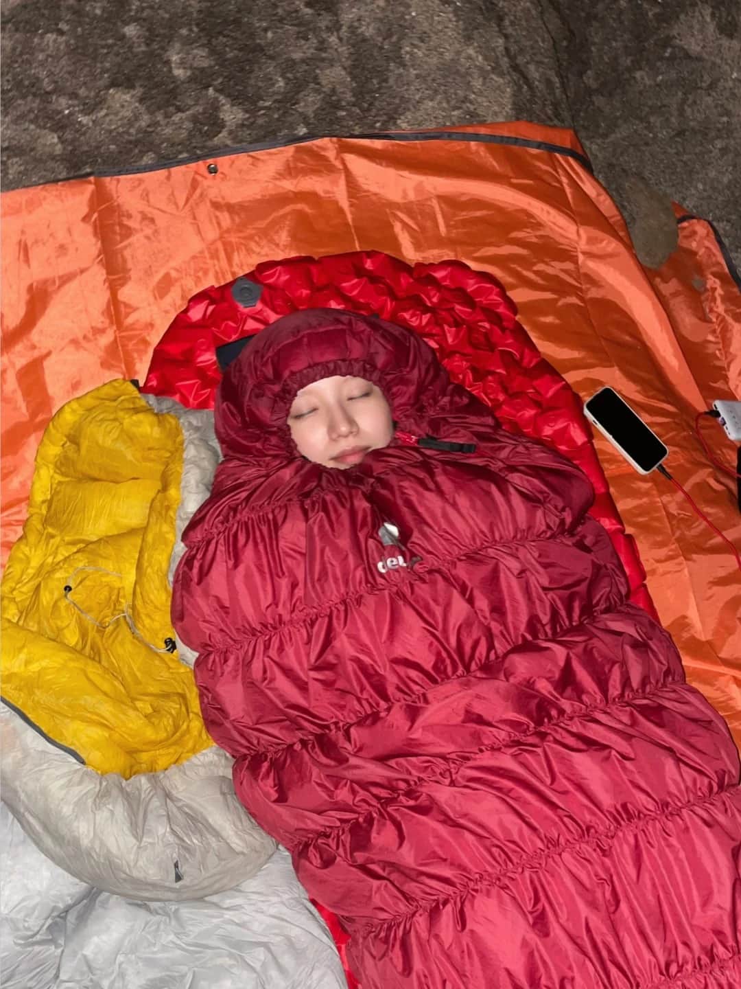 7 Tips for Keeping Warm for Cold Camping in Winter
