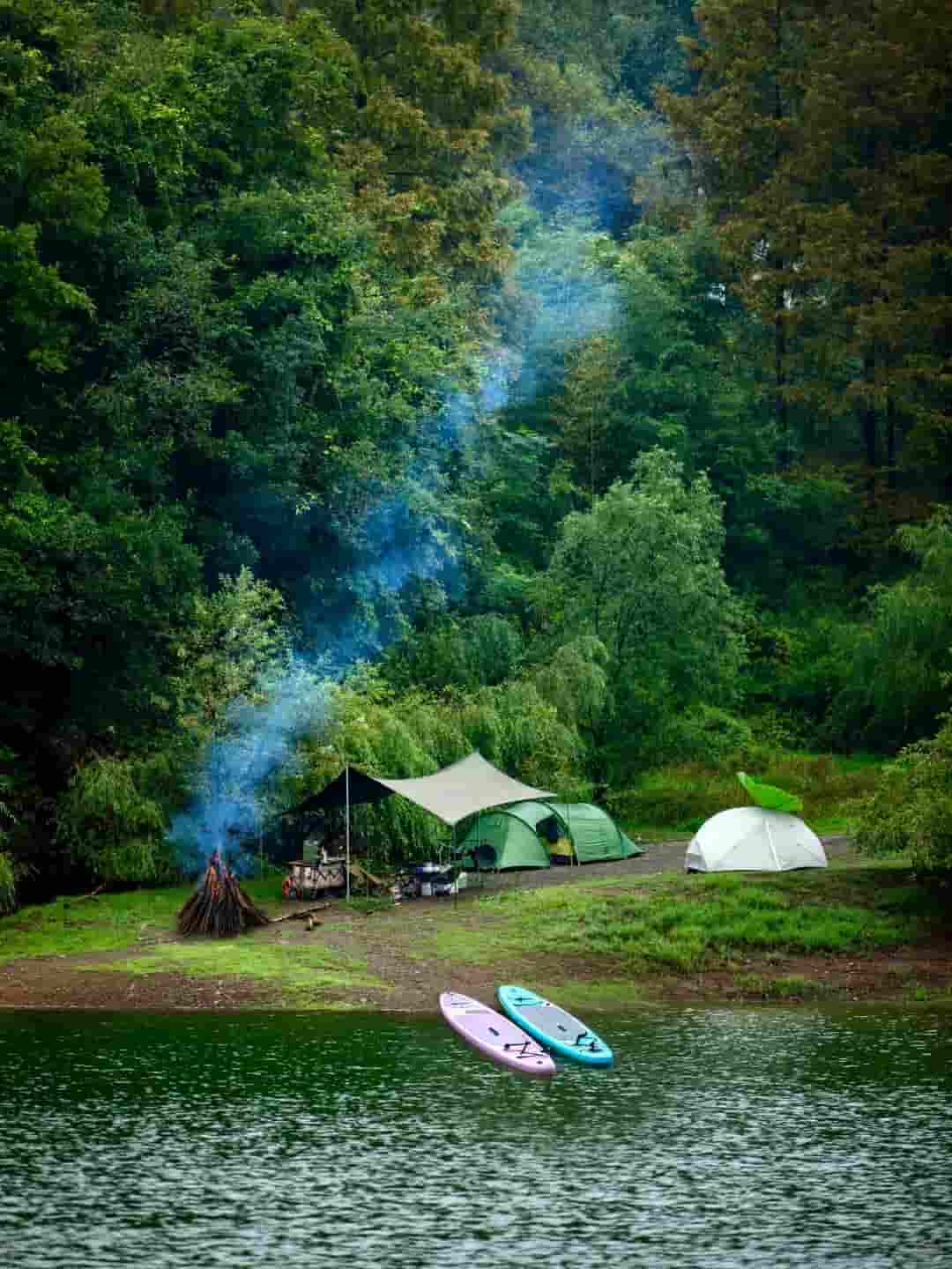 18 Rules to Camp Near Lakes and Rivers Safely
